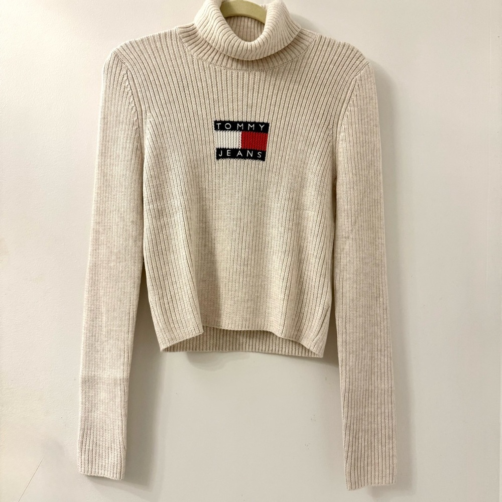 Tommy Jeans Mélange Flag Logo Turtleneck Sweater
Size L
BNWT - Picture 4 of 11